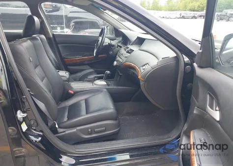 2011 Honda Accord 2.4 Ex-L z USA, uszkodzony, nr VIN 1HGCP2F88BA038155